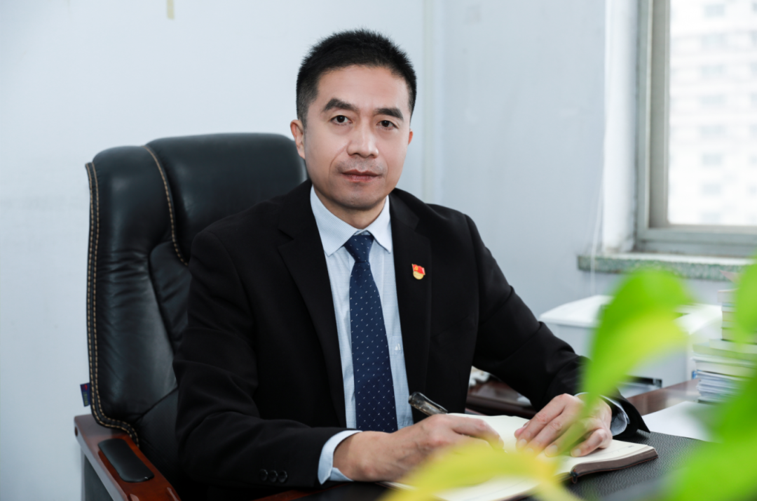 季学君书记.png